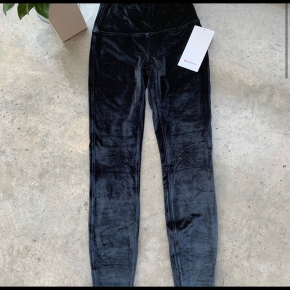 Lululemon Wunder Lounge HR 28” black - Picture 5 of 9